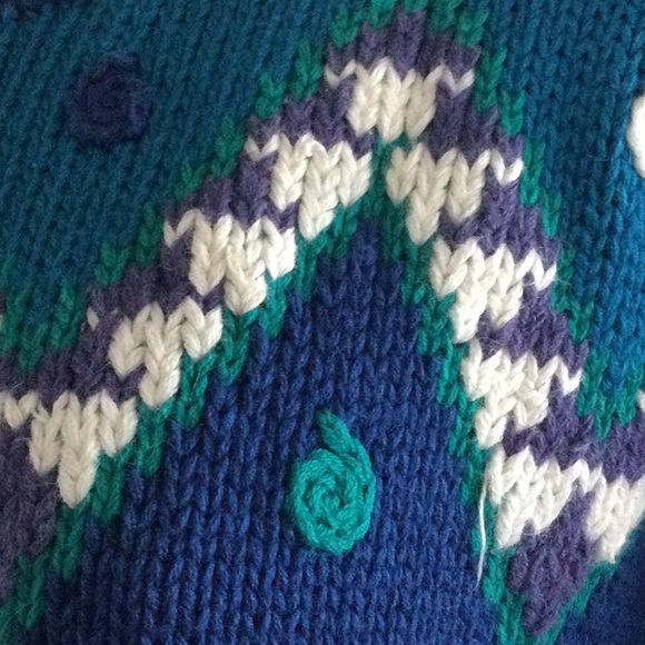 Worthington Heavy Sweater - Picture 2 of 7